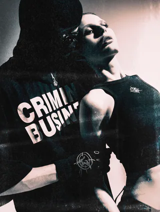 Футболка «Criminal Business» в реальной жизни 10