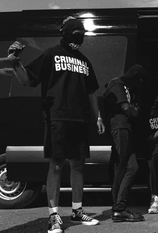 Футболка «Criminal Business» в реальной жизни 21