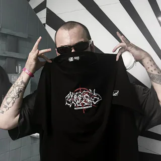 Футболка «Vcssn X Wesko» в реальной жизни 2