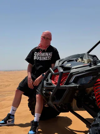 Футболка «Criminal Business» в реальной жизни 12
