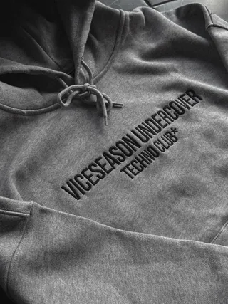 Худи «Techno club gray» V2 в реальной жизни 3
