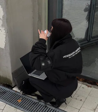 Бомбер «Cash dry V2 black» в реальной жизни 10