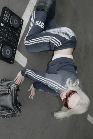 Зип-кофта “VICE ANGEL” в реальной жизни 6
