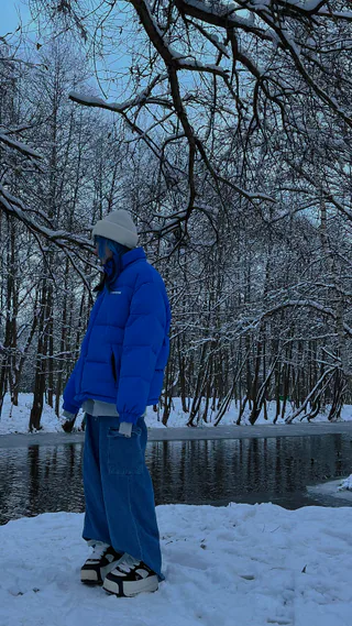 Пуховик «Под прицелом BLUE» в реальной жизни 7